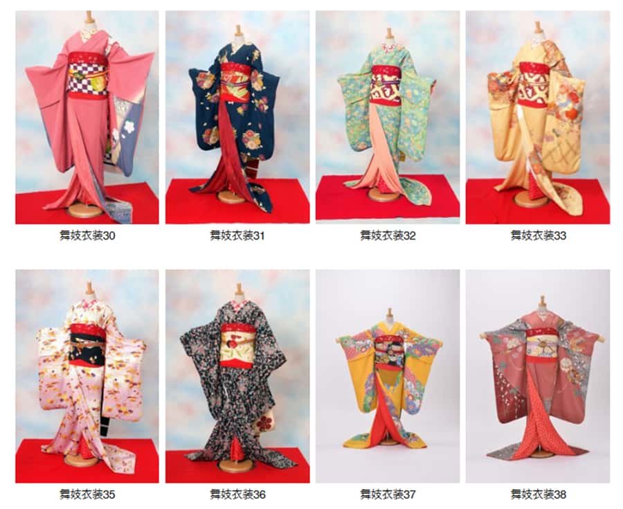Kyoto: 2-Hour Maiko Makeover and Photo Studio Shoot - Becoming a maiko at Yumeyakata Gojo