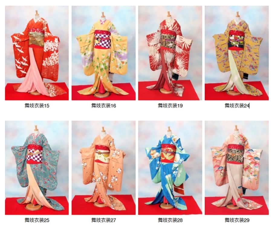 Kyoto: 2-Hour Maiko Makeover and Photo Studio Shoot - The makeup that changes your face