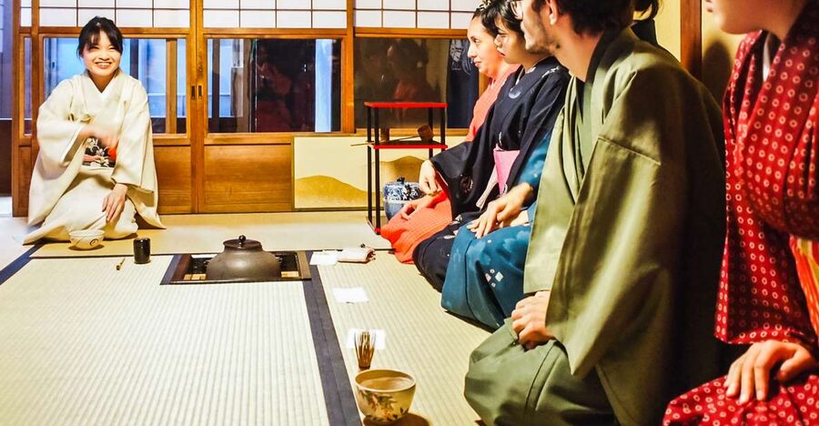 Kyoto: 45-Minute Tea Ceremony Lesson Experience - Watching the first bowl of matcha