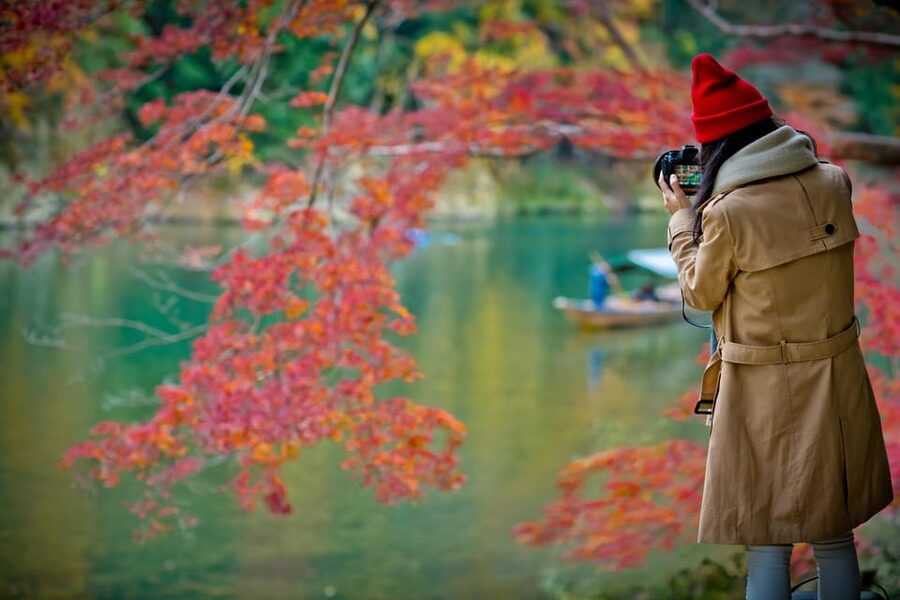 Kyoto: Arashiyama Tour with optional Sagano Romantic Train - A street food stop at a local café
