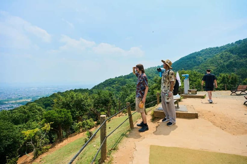 Kyoto: Arashiyama UNESCO Walking Tour with Admission - Deciding on Iwatayama Monkey Park