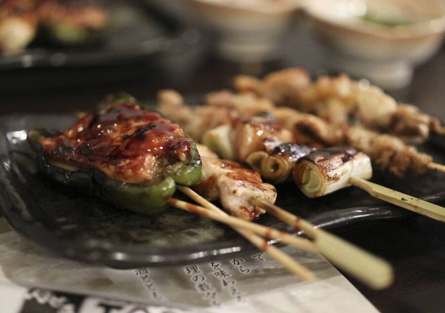 Kyoto: Casual Pontocho Evening Food Tour - What you are likely to eat and drink