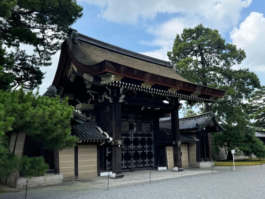Kyoto: Discover Every Bit of Kyoto Imperial Palace - What the guide adds, and what it may not