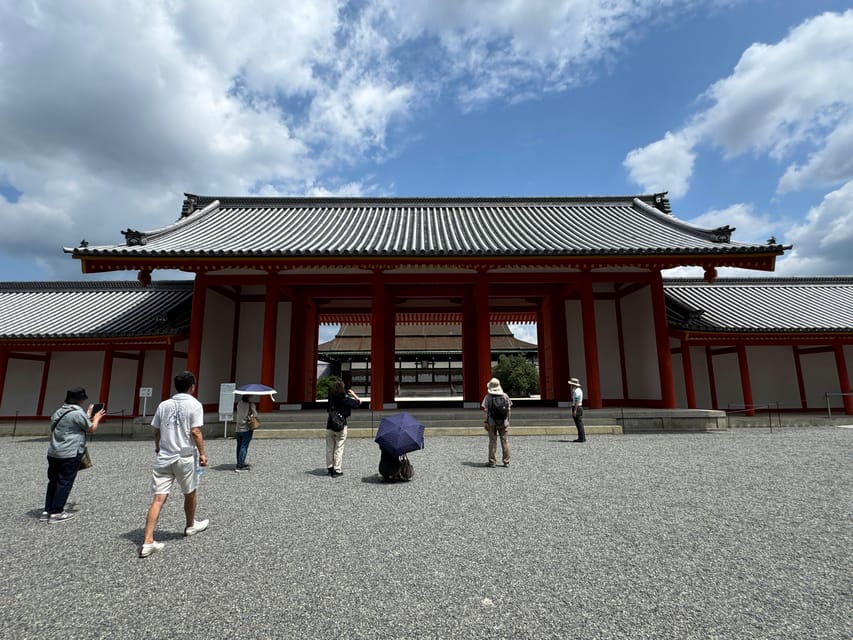 Kyoto: Discover Every Bit of Kyoto Imperial Palace - Meeting at Hamaguri Gate