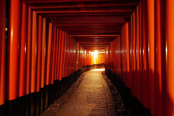 Kyoto Fushimi-Inari Night Walking Tour - Who should book this walk