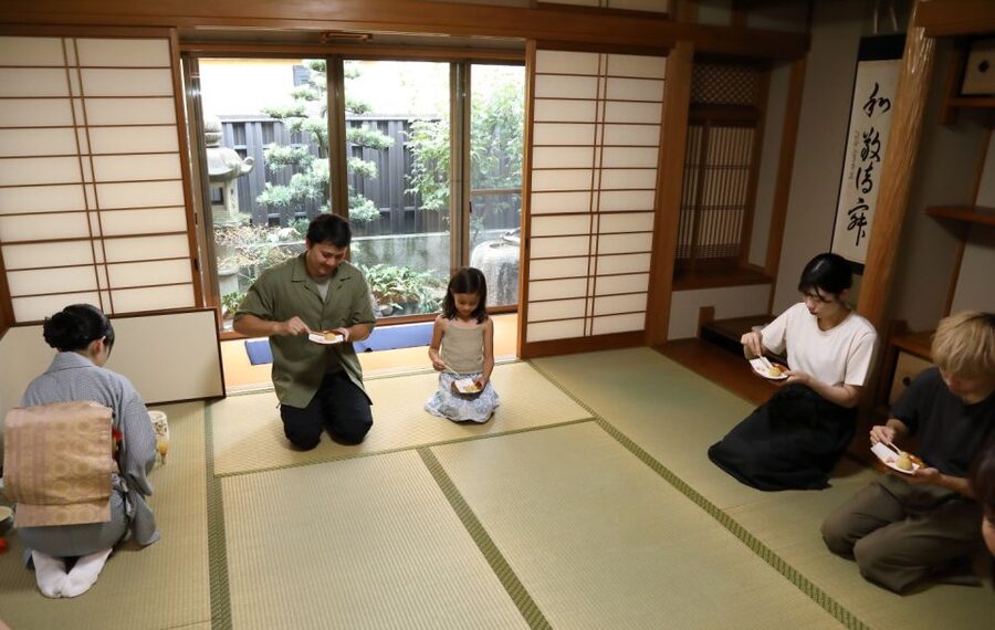 Kyoto Fushimiinari:Wagashi Making & Small Group Tea Ceremony - Price, timing, and practical value