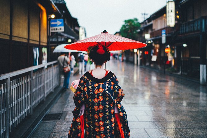 Kyoto Geisha District Walking Tour in Gion - What the guide can add