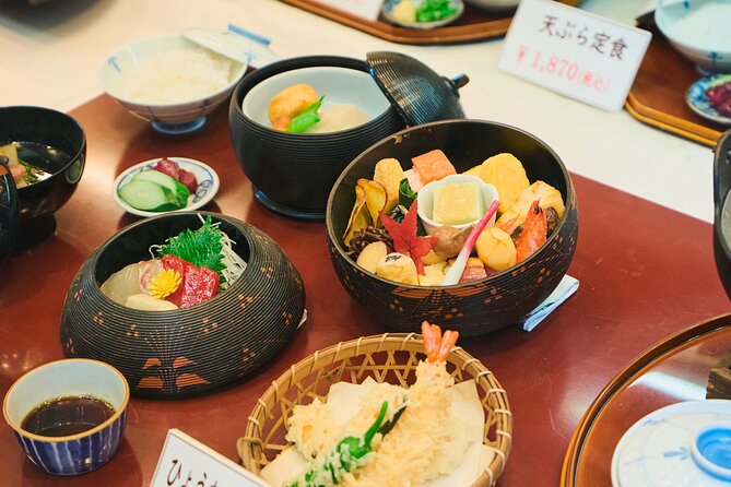 Kyoto Gion: 2-Hour Geisha Culture & History Walking Tour - Pontocho and the Kamogawa River break