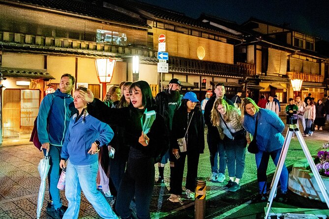 Kyoto Gion: 2-Hour Geisha Culture & History Walking Tour - Guides, group size, and the feel of the walk