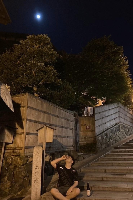 Kyoto: Gion Evening Walk with Hidden Gems, Geisha & Sake - Why Gion Works Best After Dark