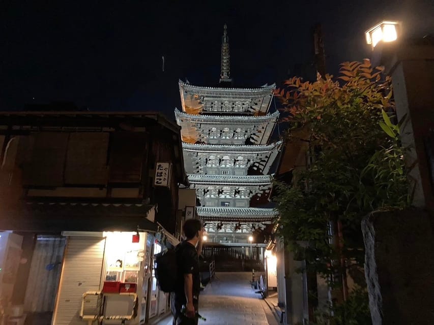Kyoto: Gion Evening Walk with Hidden Gems, Geisha & Sake - Hōkan-ji Temple and Yasaka Pagoda