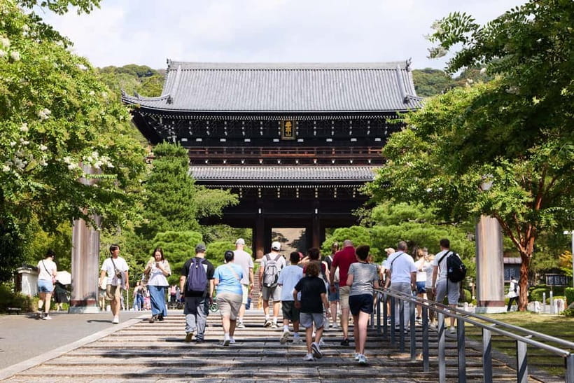 Kyoto: Gion Geisha District Walking Tour and Hidden Gems - Hōkan-ji and the famous Yasaka-no-Tō view