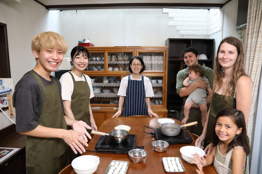 Kyoto Home Cooking Class ＆Supermarket tour near Fushimiinari - The supermarket tour adds real value