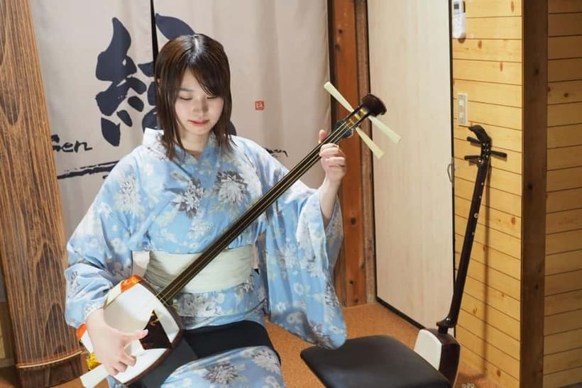 Kyoto: Japanese Koto & Shamisen Concert and Koto Class - Entering the old house near Saiin