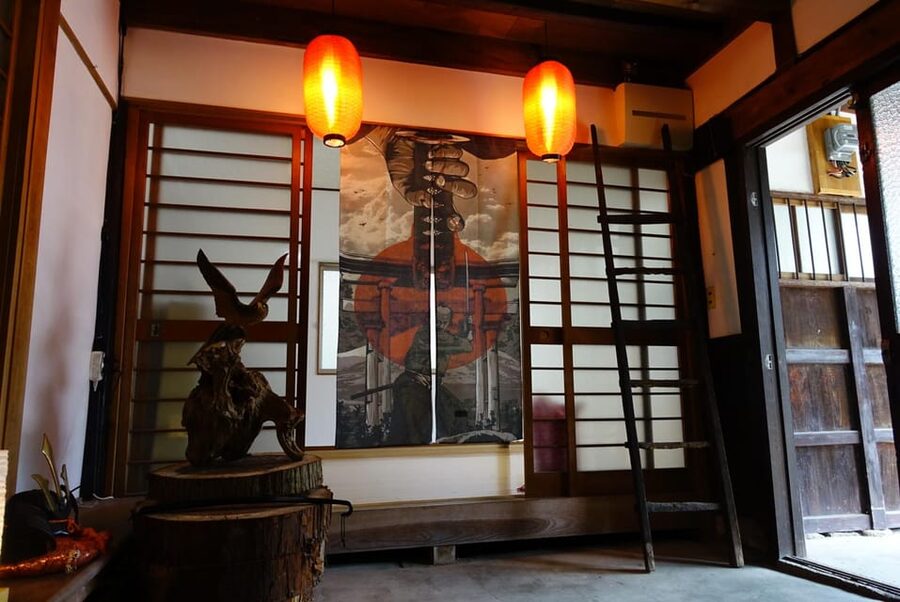 Kyoto: Kendo and Samurai Experience with Uniform and Gear - Entering the old Kyoto machiya