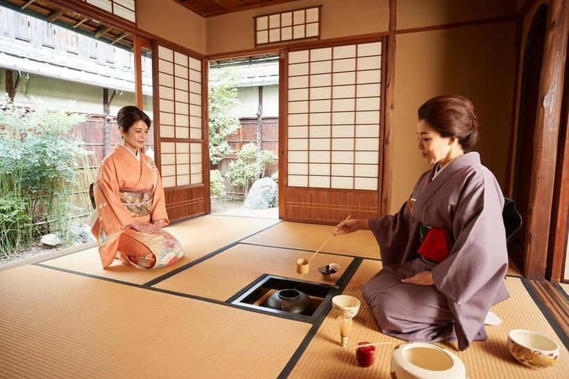 Kyoto: Kimono Tea Ceremony with Matcha and Sweet - Entering a tea room with room to sit your way