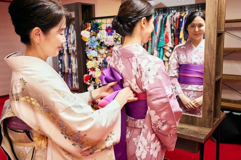 Kyoto: Kimono Tea Ceremony with Matcha and Sweet - Why the kimono makes the lesson more memorable
