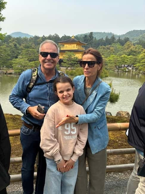 Kyoto: Kinkakuji, Golden Pavilion Guided Tour - Finding the famous pond reflection