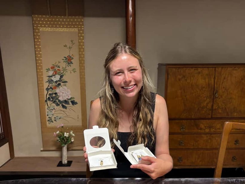 Kyoto: Kintsugi Jewelry Workshop with Natural Stones - The 150-minute making process