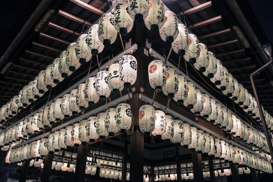 Kyoto: Kiyomizudera, Higashiyama and Yasaka Discovery Tour - What the guides add to the walk