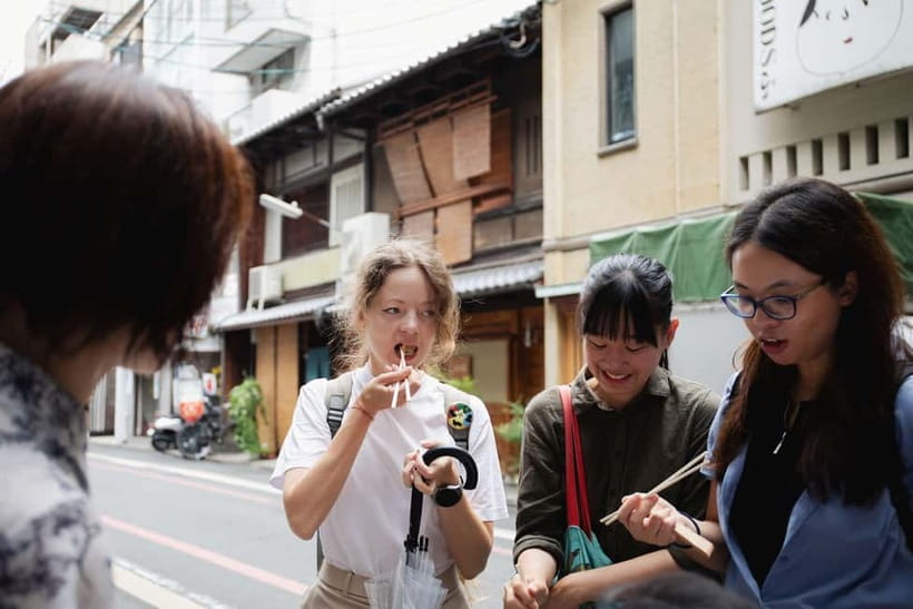 Kyoto: Local Food Tasting Tour at the Nishiki Market - Timing, pace, and the optional tea ceremony