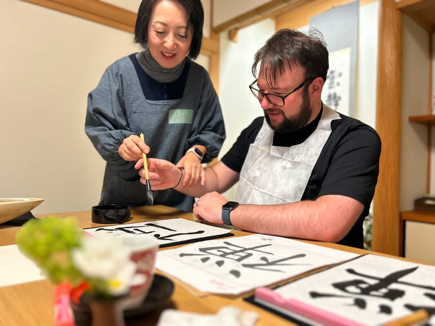 Kyoto: Local Home Visit and Japanese Calligraphy Class - Choosing a kanji with personal meaning