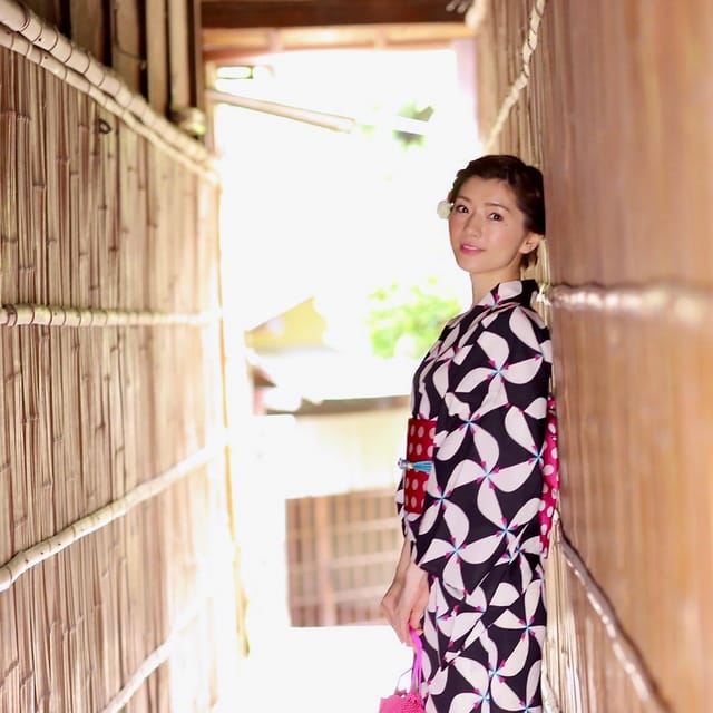 Kyoto: Maiko, Samurai, or Kimono Rental and Tea Ceremony - Location, transport, and timing
