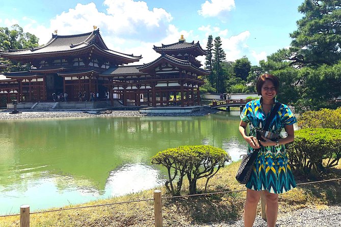 Kyoto Matcha Green Tea Tour - Byodoin Temple gives the tour its visual centerpiece