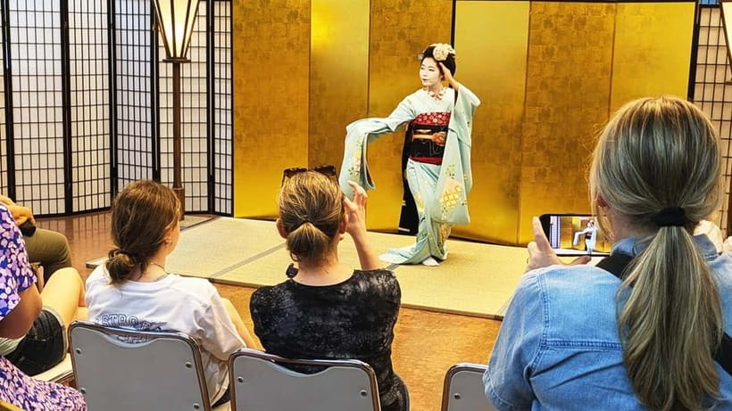 Kyoto: Meet-and-Greet, Maiko Show and Experience - Who should book this activity?