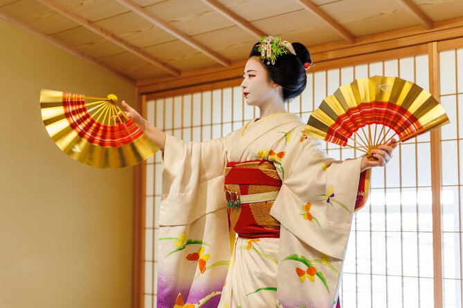Kyoto: Meet the Geisha Maiko with Gion Walking Tour - How long the walk feels in practice