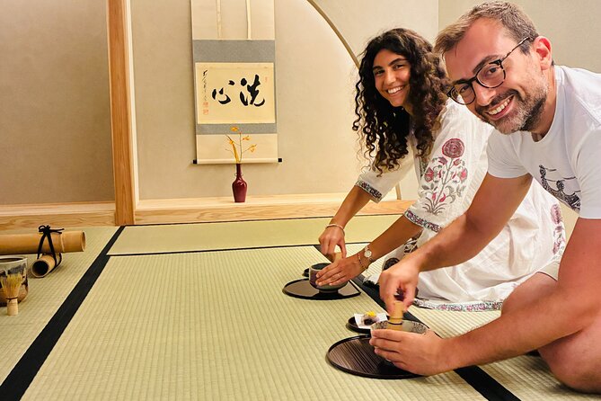 Kyoto: Newly Opened Tea Ceremony - Sanjo Chasuian - The first bowl: watch the host prepare matcha