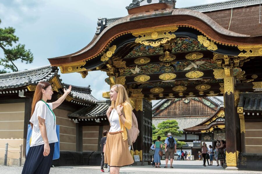 Kyoto: Nijo-jo Castle and Ninomaru Palace Guided Tour - The restricted areas are the tour’s strongest extra