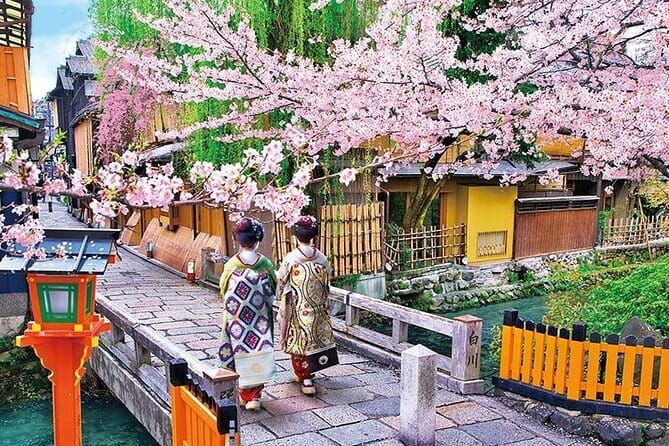 Kyoto: Nijo, Kinkaku-ji, Arashiyama, Kiyomizu & Fushimi Inari - Kiyomizu-dera takes the most time
