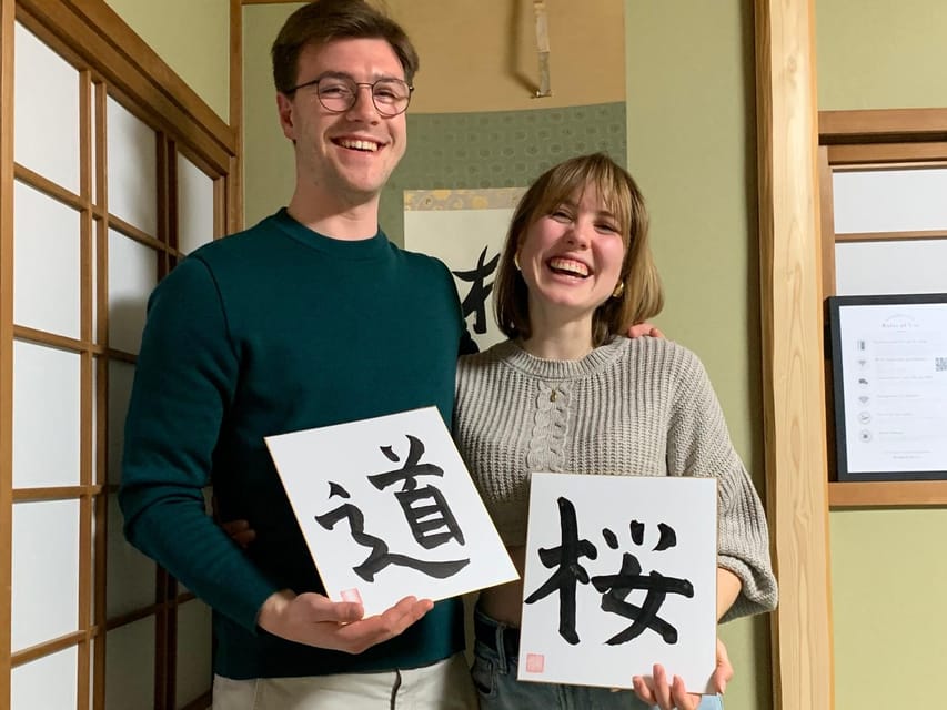 Kyoto Ninenzaka : Japanese Calligraphy Class in Townhouse - Key points to know before booking
