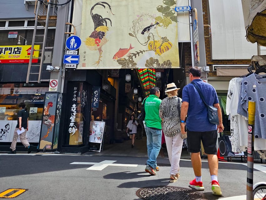 Kyoto: Nishiki Market and Depachika Food Tour with a Local - How the guides shape the experience