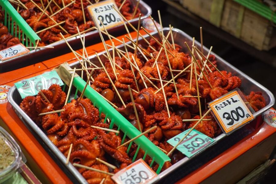 Kyoto: Nishiki Market Brunch Walking Tour-7 Tastings+Brunch - Your guide makes the difference