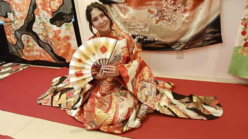 Kyoto: Nishiki Market Tea Ceremony with Koto Performance - Optional kimono photographs