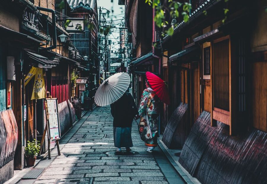 Kyoto: Personalized Guided Private Tour - Public transportation and the pace of Kyoto