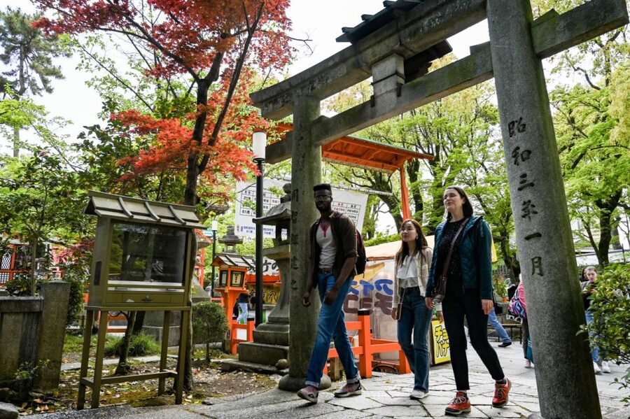 Kyoto: Private Customized Walking Tour with a Local Insider - Quieter Kyoto beyond the busiest sights