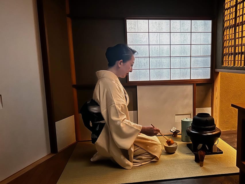 Kyoto: Private Tea Ceremony at local home with tea master - Etiquette is taught without making you feel awkward