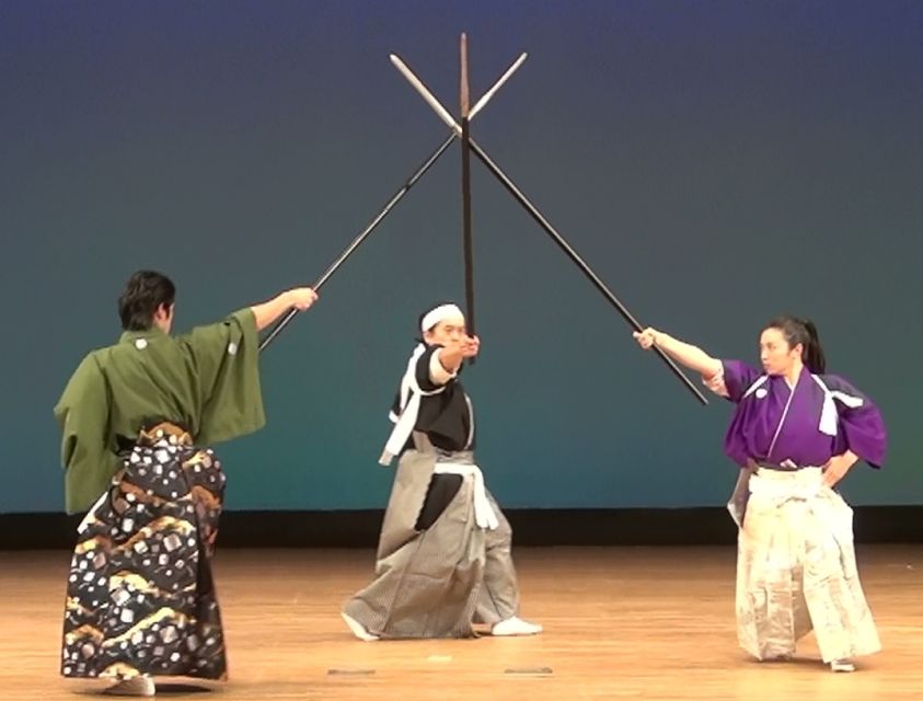 Kyoto: Samurai Kenbu Traditional Sword Dancing Show - Why the English storytelling matters