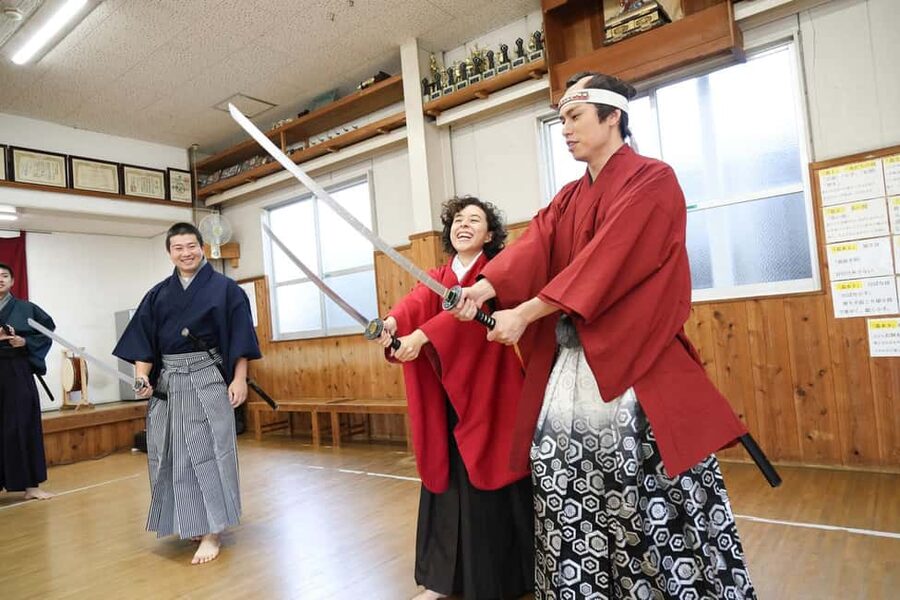 Kyoto: Samurai Sword & Kimono Action Filming Experience - Filming your own samurai scene