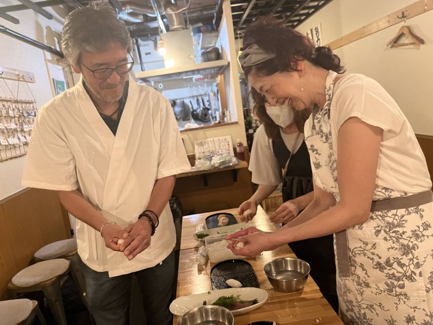 Kyoto: Sushi Making Class with Sushi Chef - Making nigiri, one piece at a time