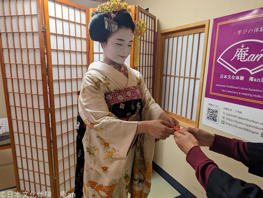 Kyoto: Tea Ceremony with Maiko Premium - Meeting a maiko near Gojo Station