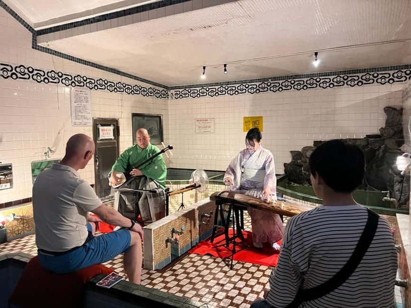 Kyoto: Traditional Concert at Townhouse or Bathhouse - What happens from check-in to the final note