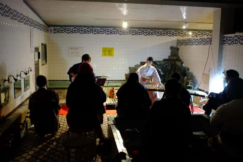 Kyoto: Traditional Concert at Townhouse or Bathhouse - Who will enjoy this most