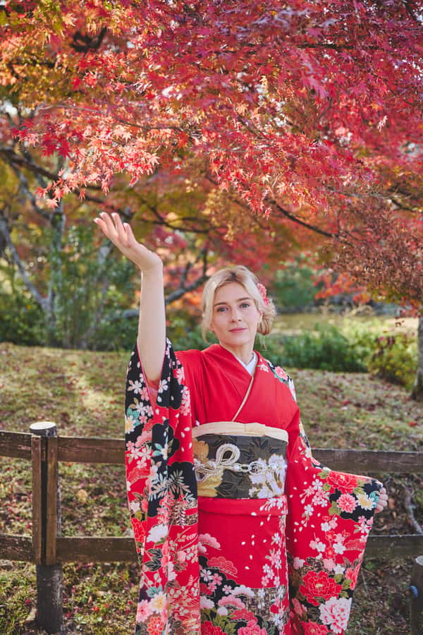 Kyoto: Traditional Kimono Rental - Hair styling and makeup add polish to photographs
