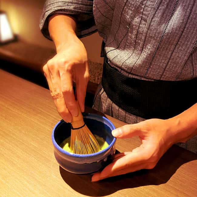 Kyoto: Wazuma Magic Show & Tea Ceremony - A 30-minute performance with Masaya