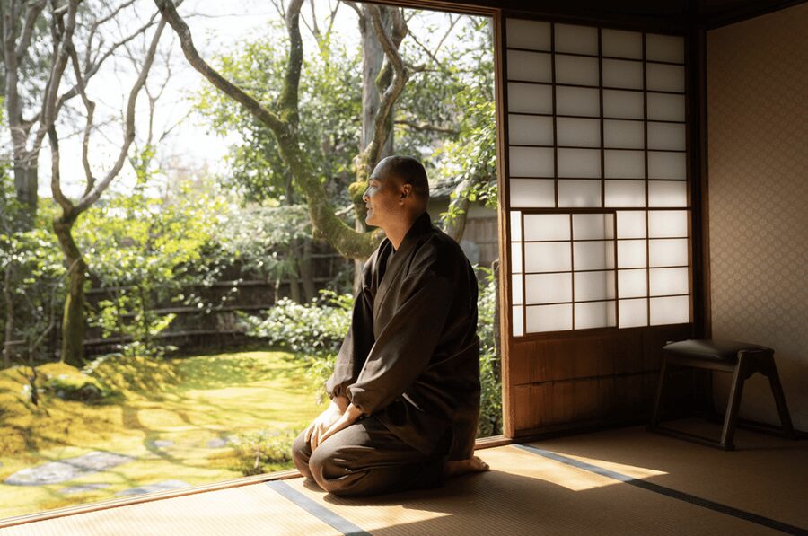 Kyoto: Zen Meditation at a Private Temple with a Monk - The guide makes a real difference