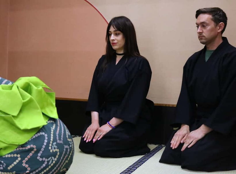 Learn Zen in a class of making Matcha tea near Osaka Castle - Learning the rules before making matcha